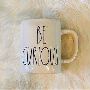 Rae Dunn Dining - Rae Dunn BE CURIOUS mug Rae Dunn Dining - Rae Dunn BE CURIOUS mug
